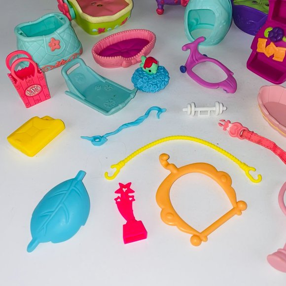 Littlest Pet Shop & Dollhouse Accessories Mixed Lot of 21 Pieces Kids Toys - Picture 9 of 11